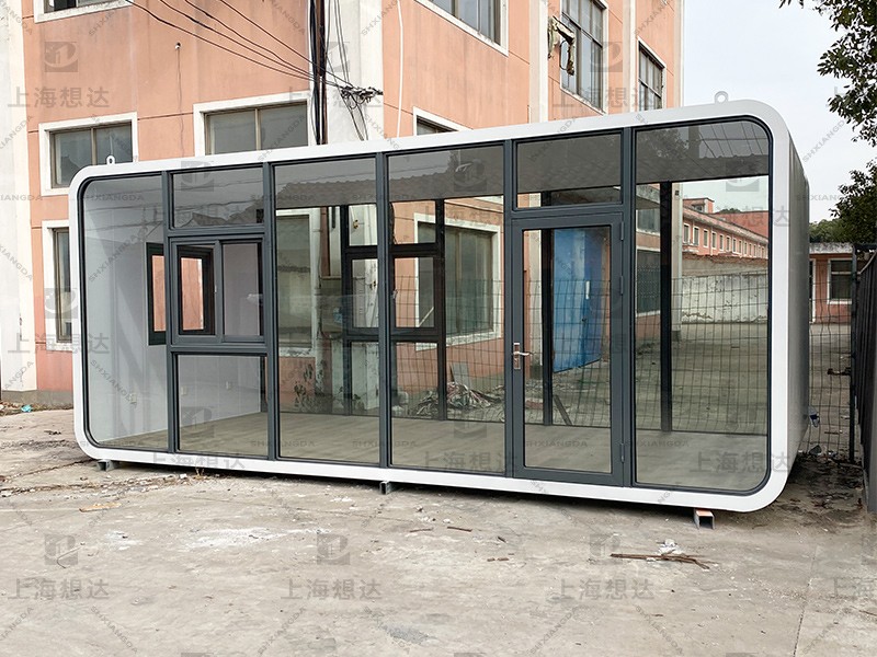 蘋(píng)果艙辦公室02