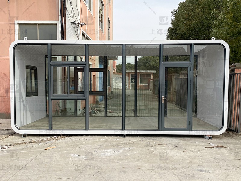 蘋(píng)果艙辦公室04